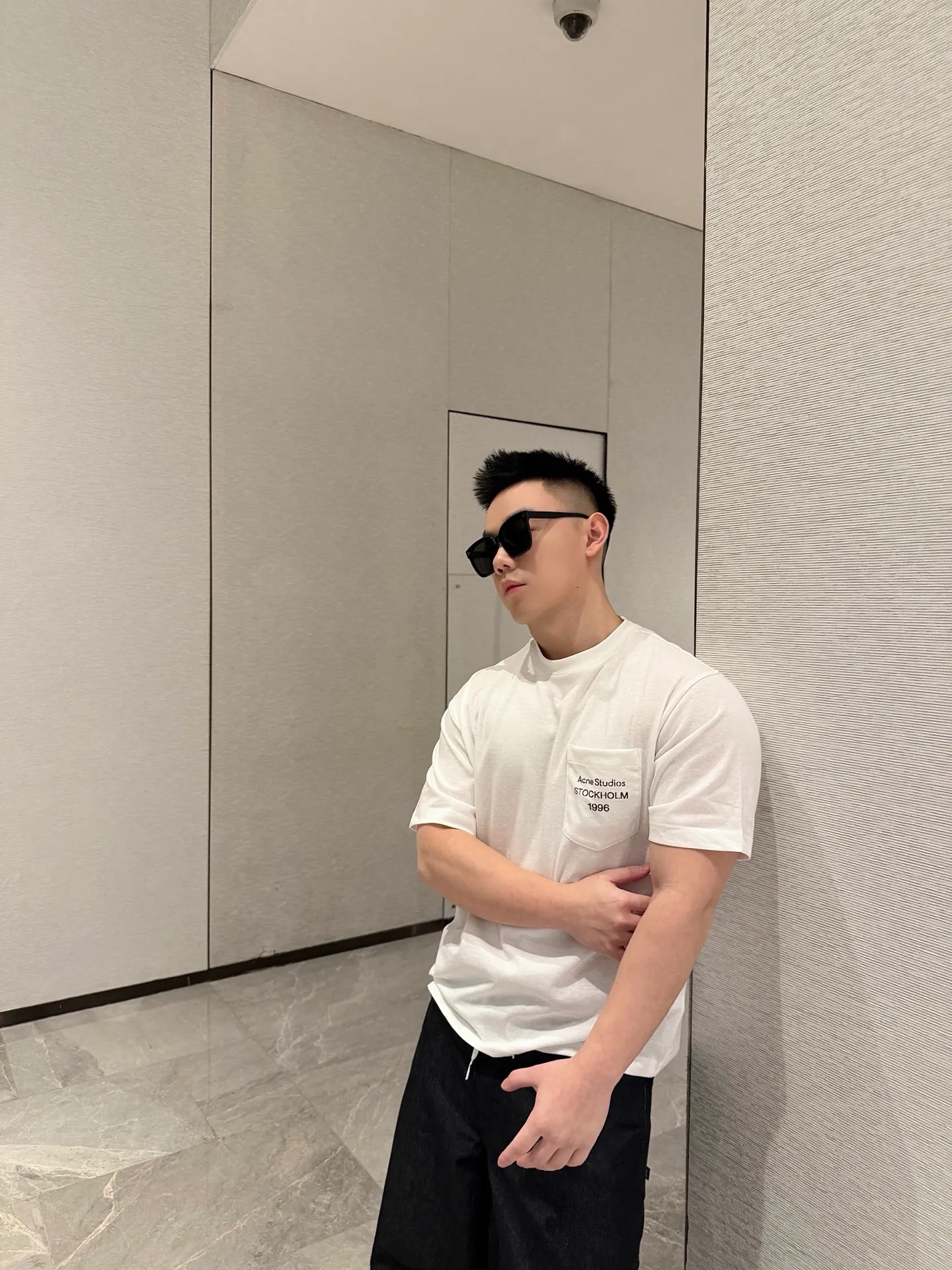 【 】Acne （White）